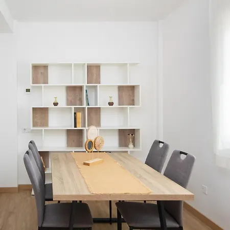 Ag Casa Belenda Con Jardin 11pax Santiago A 40km Holiday home Erbecedo